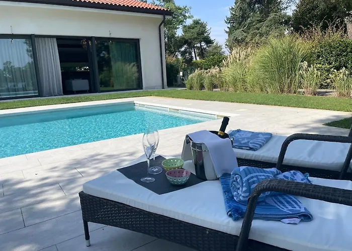 Luxury Loft Ai 2 Lecci Relaxing Oasis With Pool فيلة *