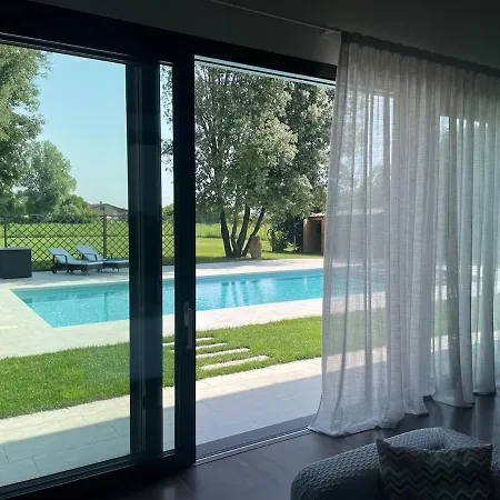 Villa Luxury Loft Ai 2 Lecci Relaxing Oasis With Pool