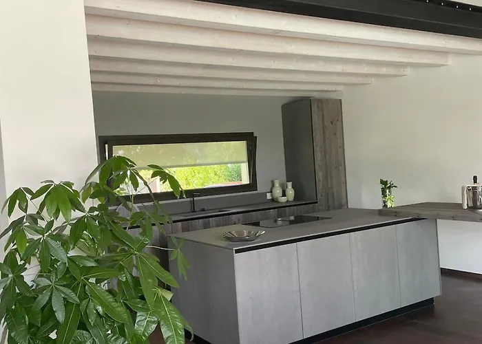 Вилла Luxury Loft Ai 2 Lecci Relaxing Oasis With Pool Кадонеге